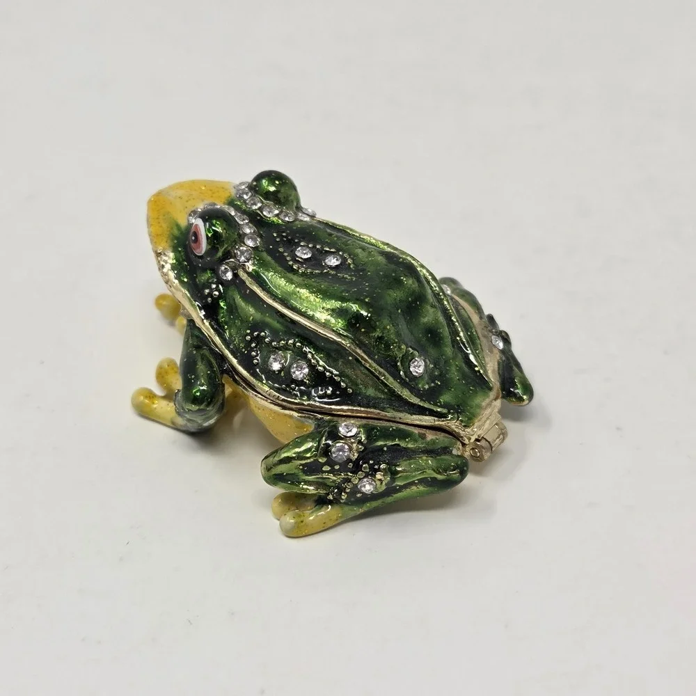 Small Green Frog Hinged Metal Enameled Crystal Whimsical Trinket Box Magnetic‎